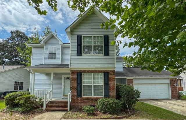 Cute 3 Bed 2.5 Bath Home in Fayetteville with Fenced Yard - 7629 Galena Drive, Fayetteville, NC 28314