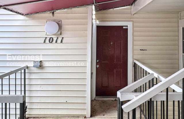 1011 Fallcrest Court Gallery 3