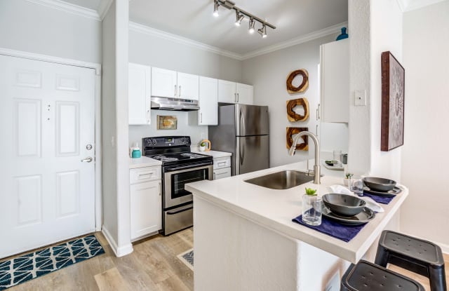 Avana Eastlake photos photos