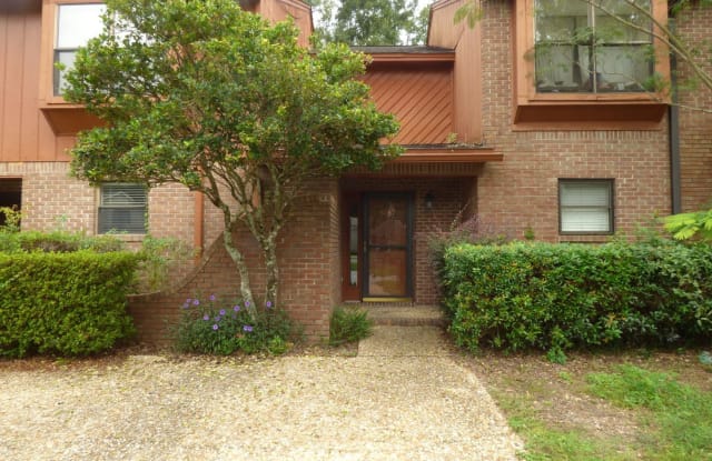 4647 Calle Ventoso - 4647 Calle Ventoso, Ferry Pass, FL 32514
