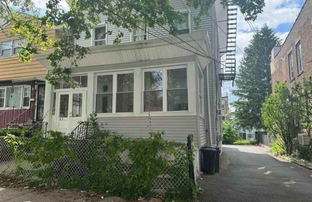 65 GILES AVE photos photos