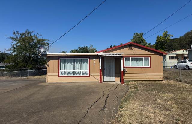 3 bedroom house with Fenced yard photos photos 3 bedroom house with Fenced yard photos photos