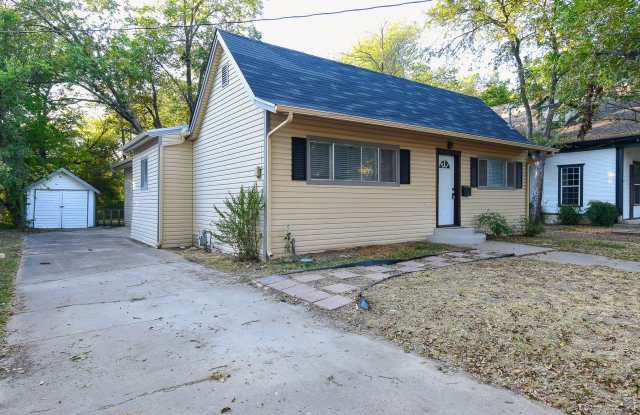 1507 Bois D'Arc, Commerce photos photos 1507 Bois D'Arc, Commerce photos photos