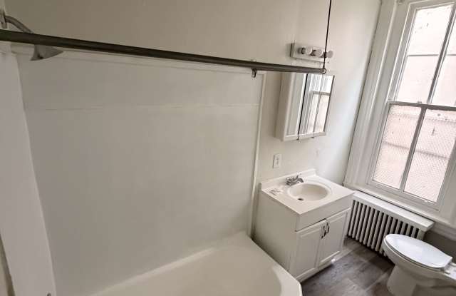 1351 Perkiomen Avenue Gallery 1