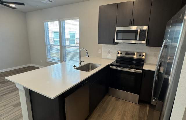 199 Elevon Parkway photos photos