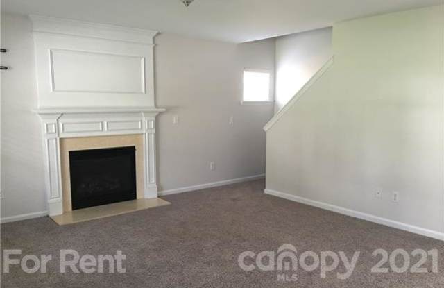 10793 Traders Court Gallery 4