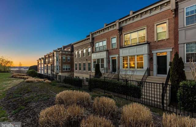 517 OVERLOOK PARK Drive Gallery 2