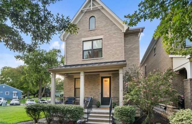 954 W 1st Avenue Gallery 1
