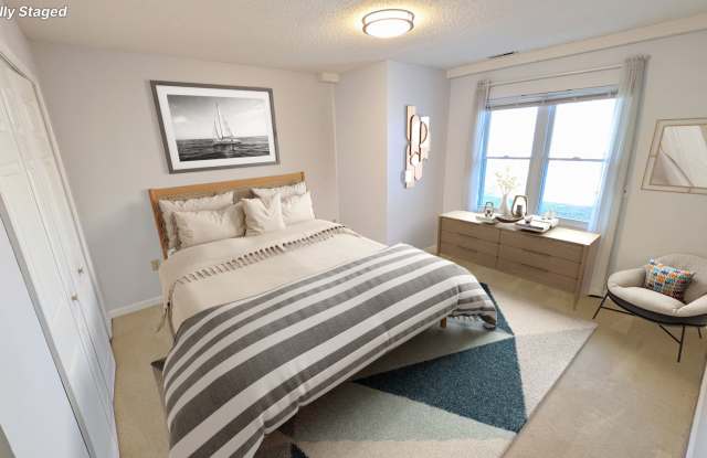 Spacious Apt - No Step Entry - Utilities Included photos photos