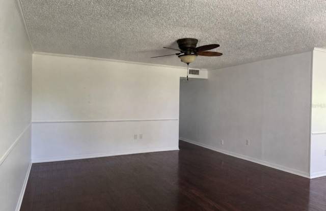 350 79TH AVE N, #102, ST PETERSBURG, FL 33702 Gallery 4