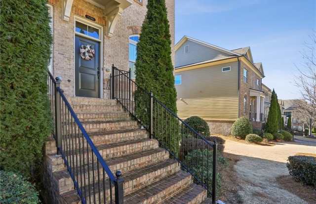 7395 Glisten Avenue Gallery 2