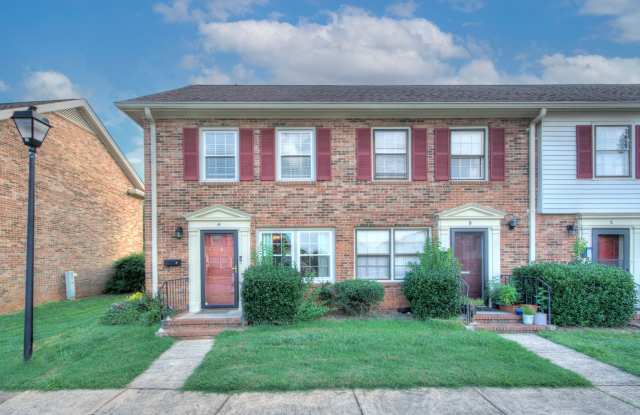Move-in ready end-unit townhome-style condo for rent in the heart of LoSo Gallery 1