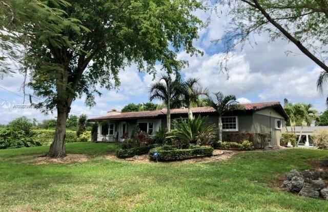 14701 Luray Rd - 14701 Luray Rd, Southwest Ranches, FL 33330