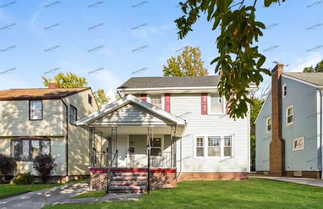 1071 Selwyn Road photos photos