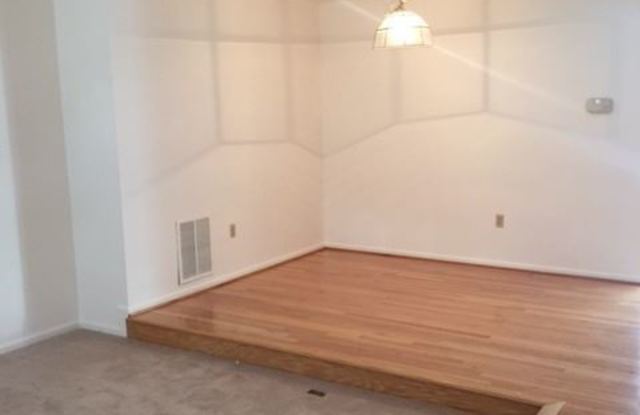 10223 Green Holly Terr. Gallery 3
