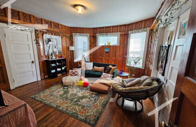 Nice 3 bed in Allston...... photos photos
