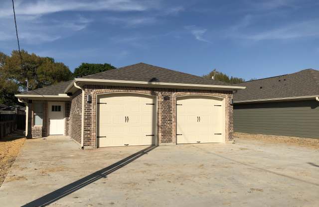 1423 South 15th Street - 1423 South 15th Street, Nederland, TX 77627 1423 South 15th Street - 1423 South 15th Street, Nederland, TX 77627