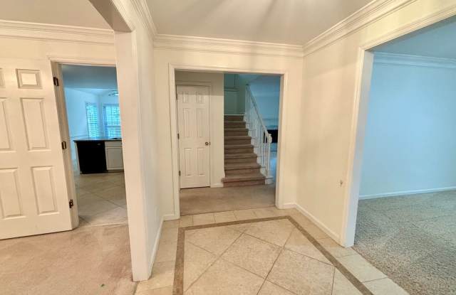 4160 Creekwood Drive Gallery 3
