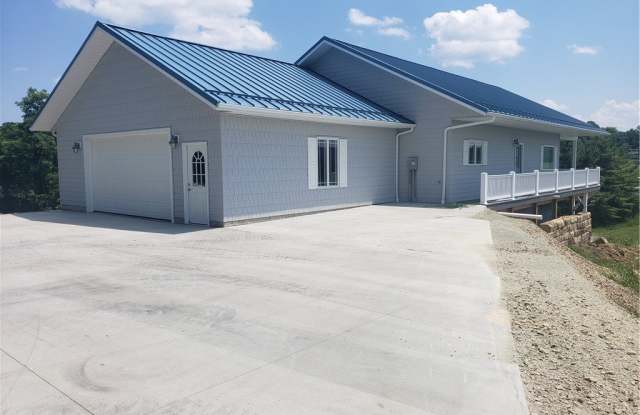 56269 Lakeview Drive Gallery 3