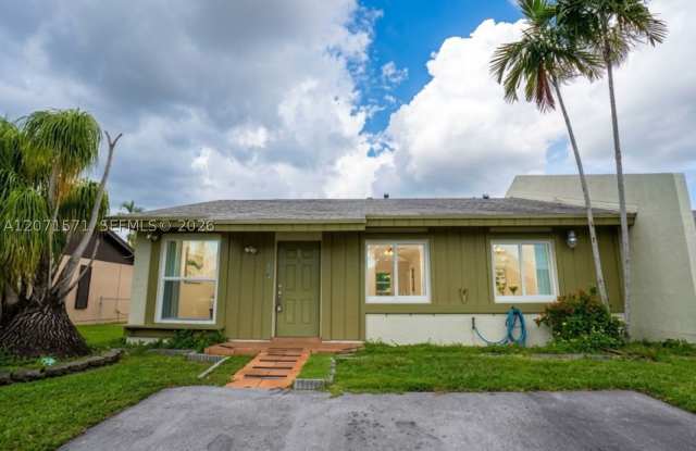 11942 SW 122nd Pl Gallery 3