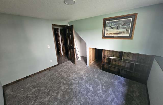 6284 Kahler Drive Northeast Gallery 2