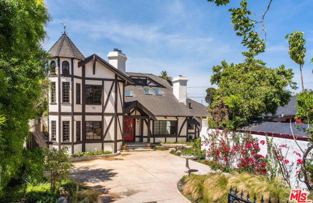 3617 GRAND VIEW BLVD - 3617 Grand View Boulevard, Los Angeles, CA 90066