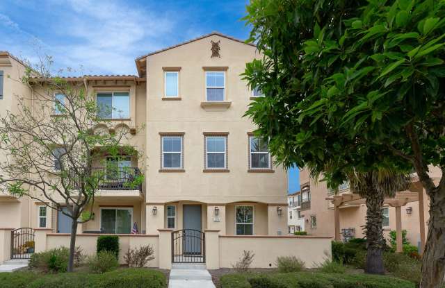 4 Bedroom + 3.5 Bath Townhome | Aire HOA | Camarillo | Unfurnished photos photos 4 Bedroom + 3.5 Bath Townhome | Aire HOA | Camarillo | Unfurnished photos photos