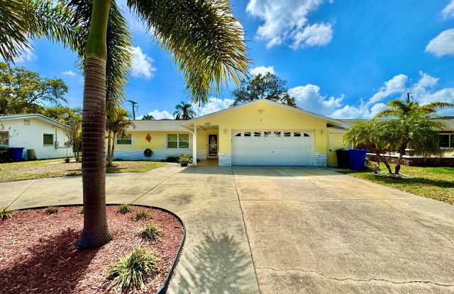 1145 Stewart Dr photos photos