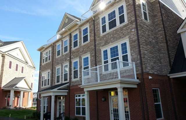 4 Level Garage Townhome photos photos