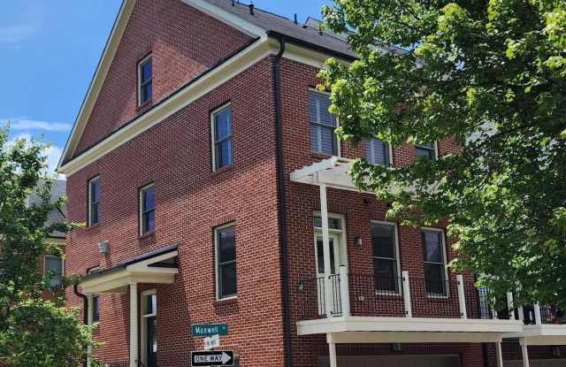 2 MAXWELL SQUARE - 2 Maxwell Square, Frederick, MD 21701 2 MAXWELL SQUARE - 2 Maxwell Square, Frederick, MD 21701