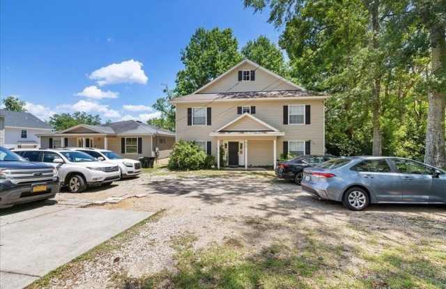 615 N Woodward Avenue unit: 2 photos photos