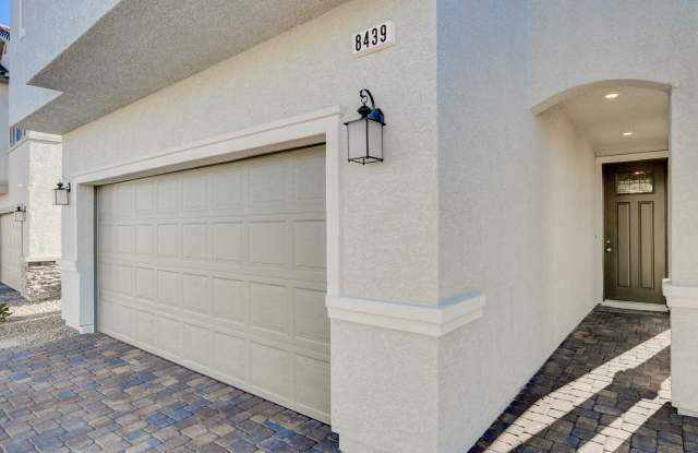 8439 Vacarez Dr photos photos