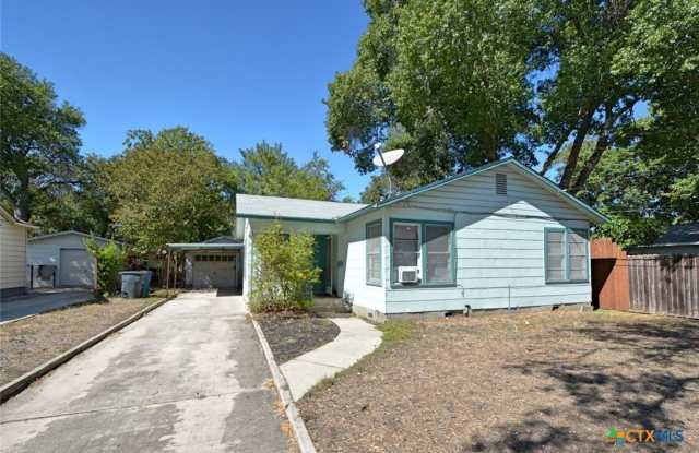 730 Roosevelt Street - 730 Roosevelt Street, New Braunfels, TX 78130