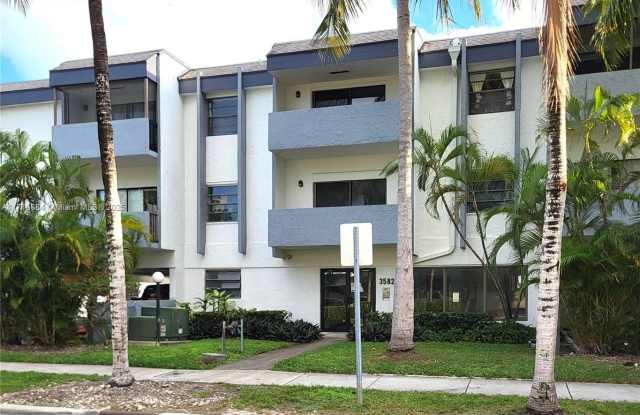 3582 NE 171st St - 3582 Northeast 171 Street, North Miami Beach, FL 33160