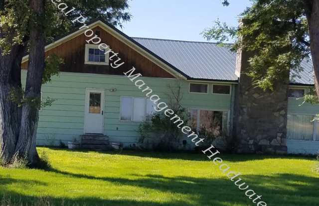 4 Bedroom 2 Bath Farm House for Rent - 47 Riley Road, Broadwater County, MT 59644
