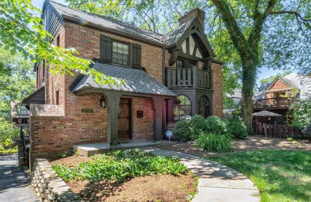 7478 Stratford Avenue Gallery 2