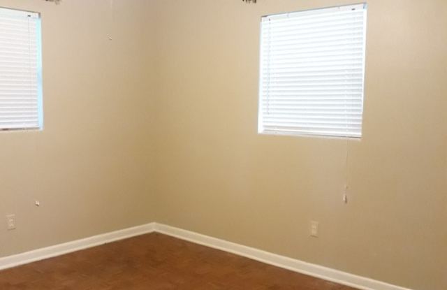 8303 Hilton Way Gallery 4