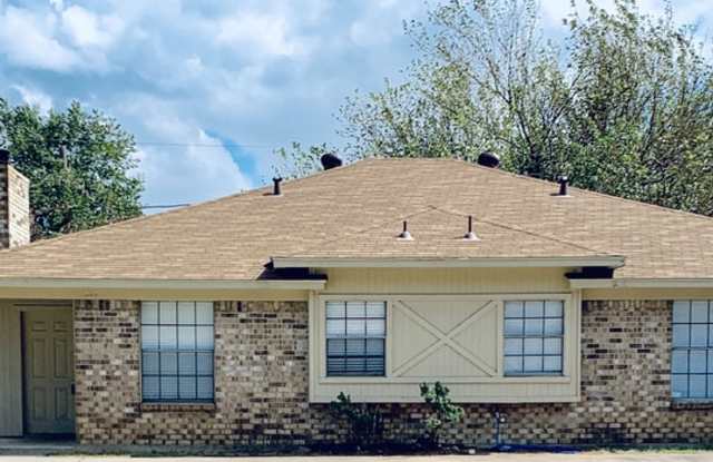 517 McQueary Street - 517 McQueary St, Arlington, TX 76012