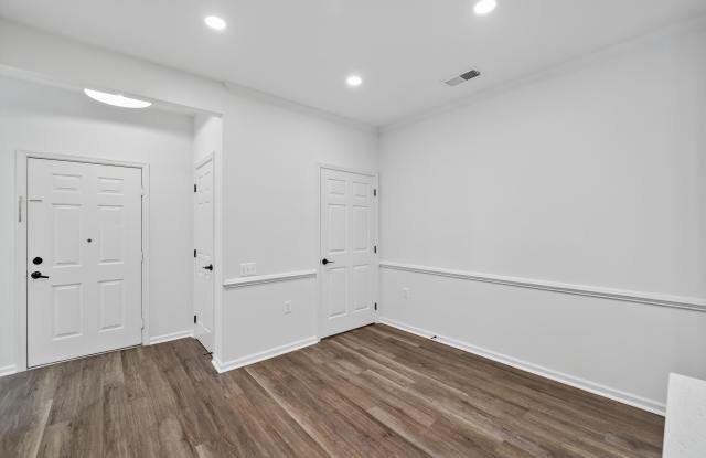 Brittany Commons Apartments Gallery 3