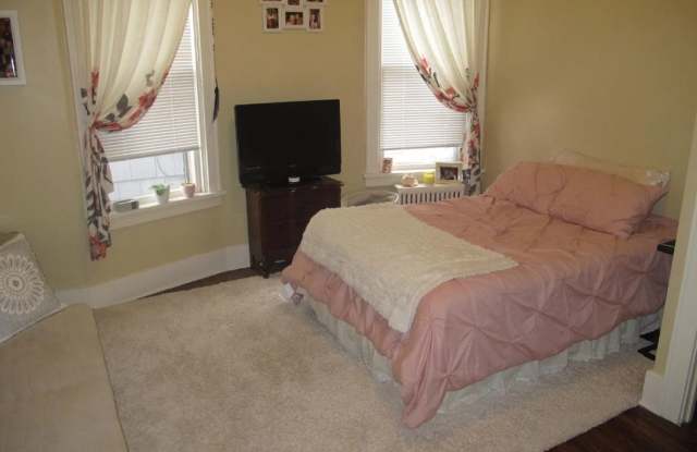 43 Vick Park A photos photos