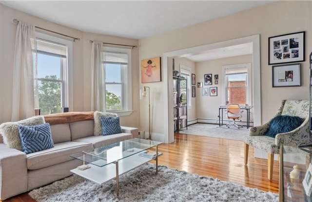 260 Atwells Avenue Gallery 2