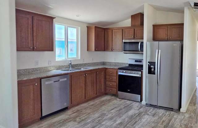 1453 Elizabeth St photos photos