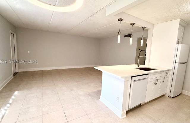 110 Meadows Cir Gallery 3