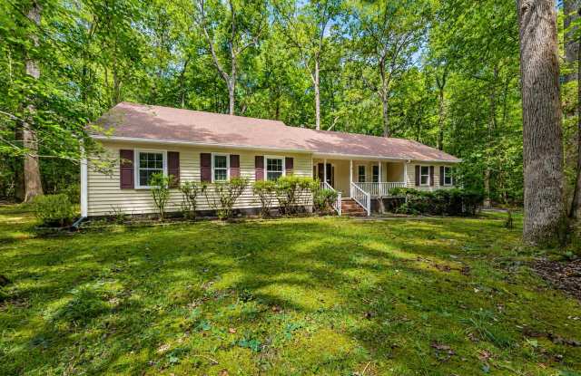4 bedrooms home on over 3 acres York county photos photos