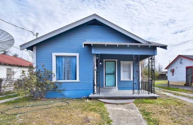 1314 N SABINAS | 3-Bedroom Home Close to Downtown photos photos