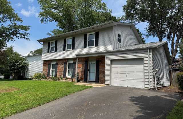 1717 FALLSWAY Drive Gallery 1