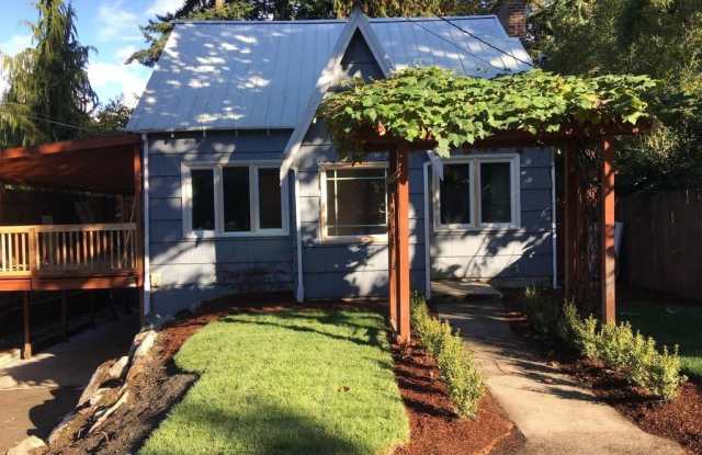 14008 Stone Ave N - 14008 Stone Avenue North, Seattle, WA 98133