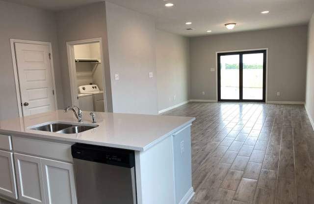4 bedroom home for lease photos photos