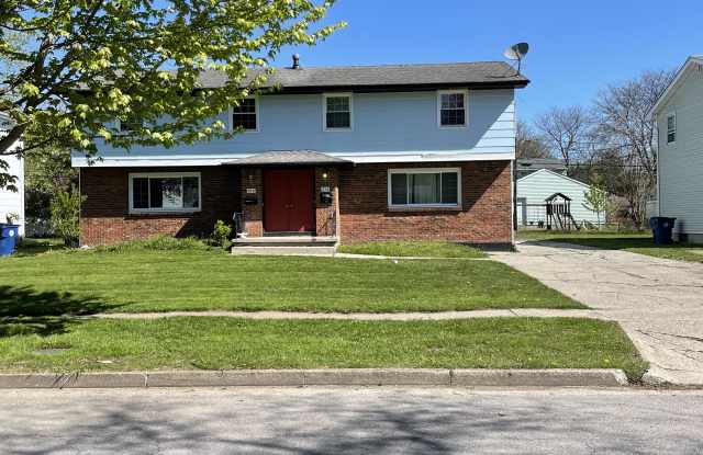 212 Sunshine Dr Gallery 2