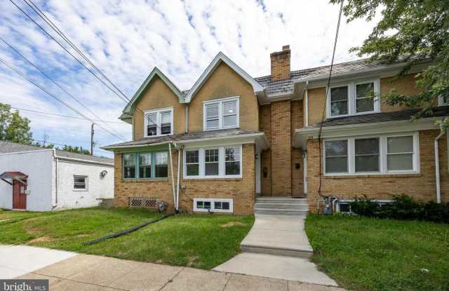 337 Stuart Ave photos photos
